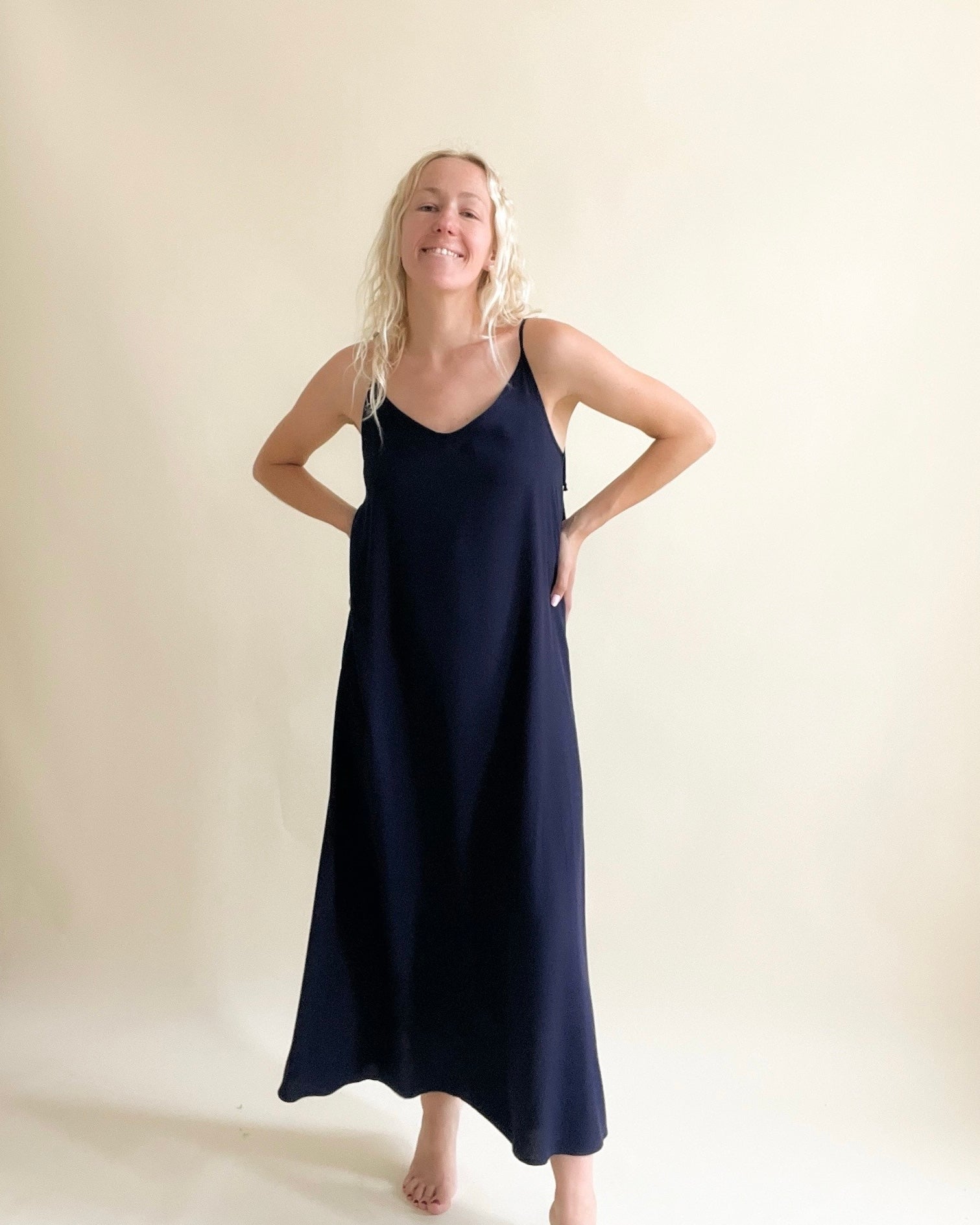 Starlight me - viskozna obleka (navy)