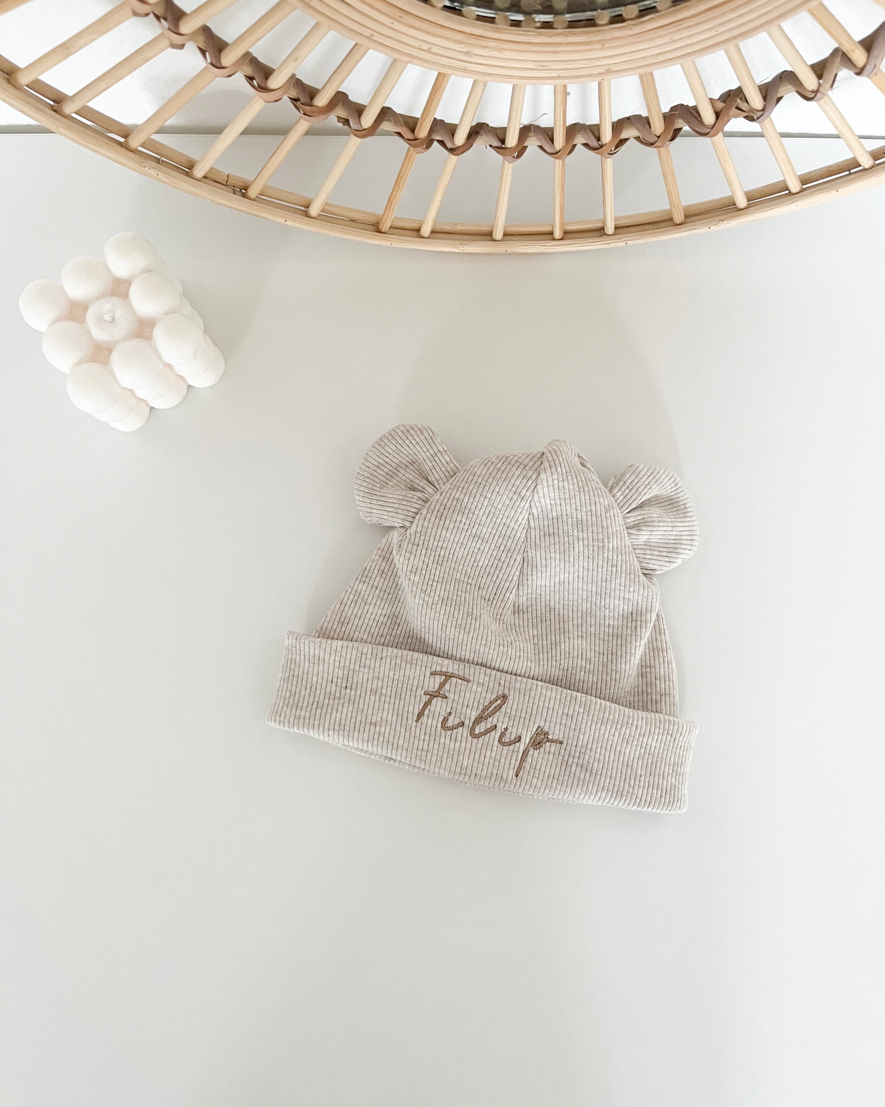 Otroška kapa z MEDO ušeski - več barv