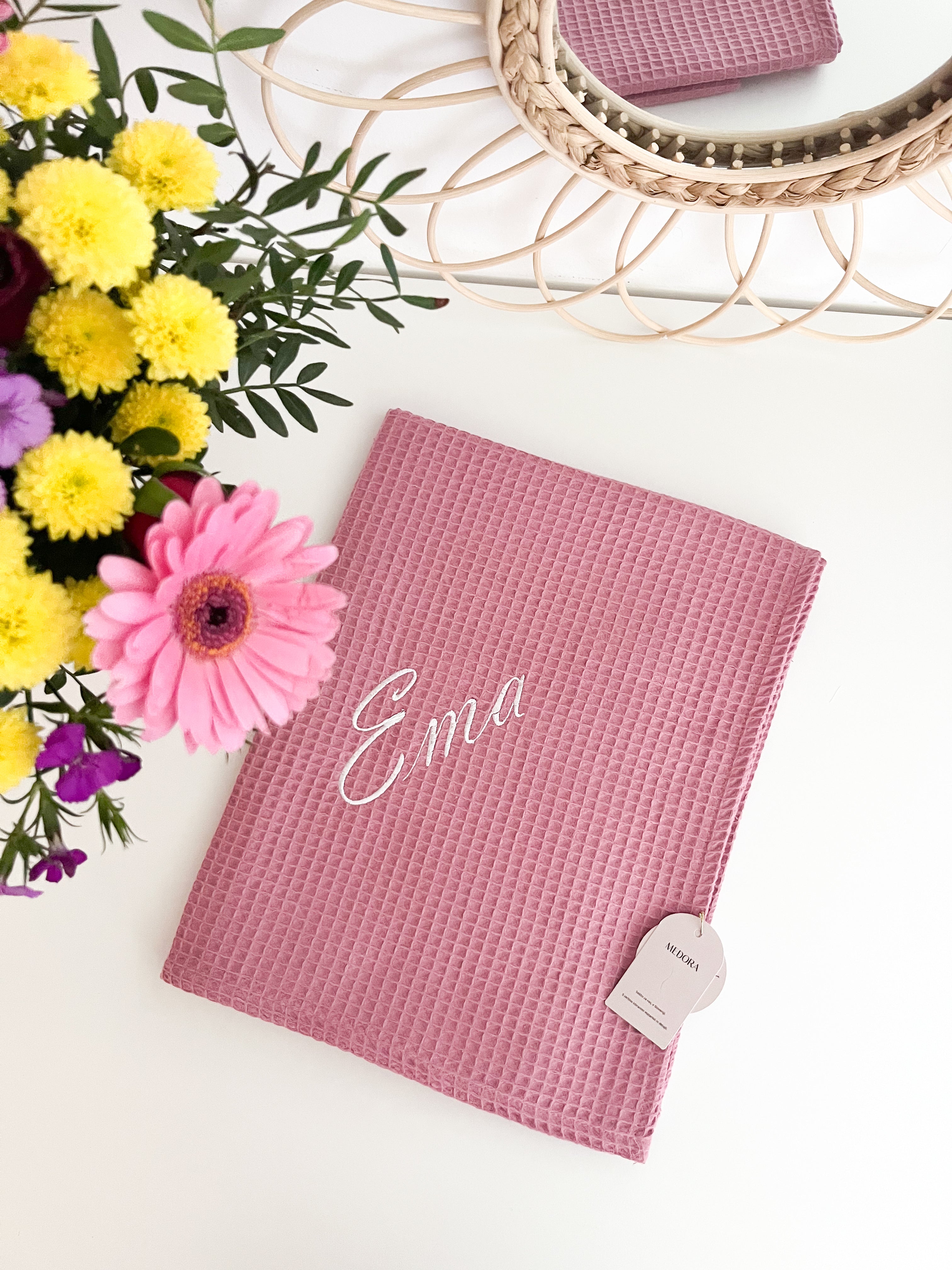 Darilni paketek za nego in crkljanje (več barv)