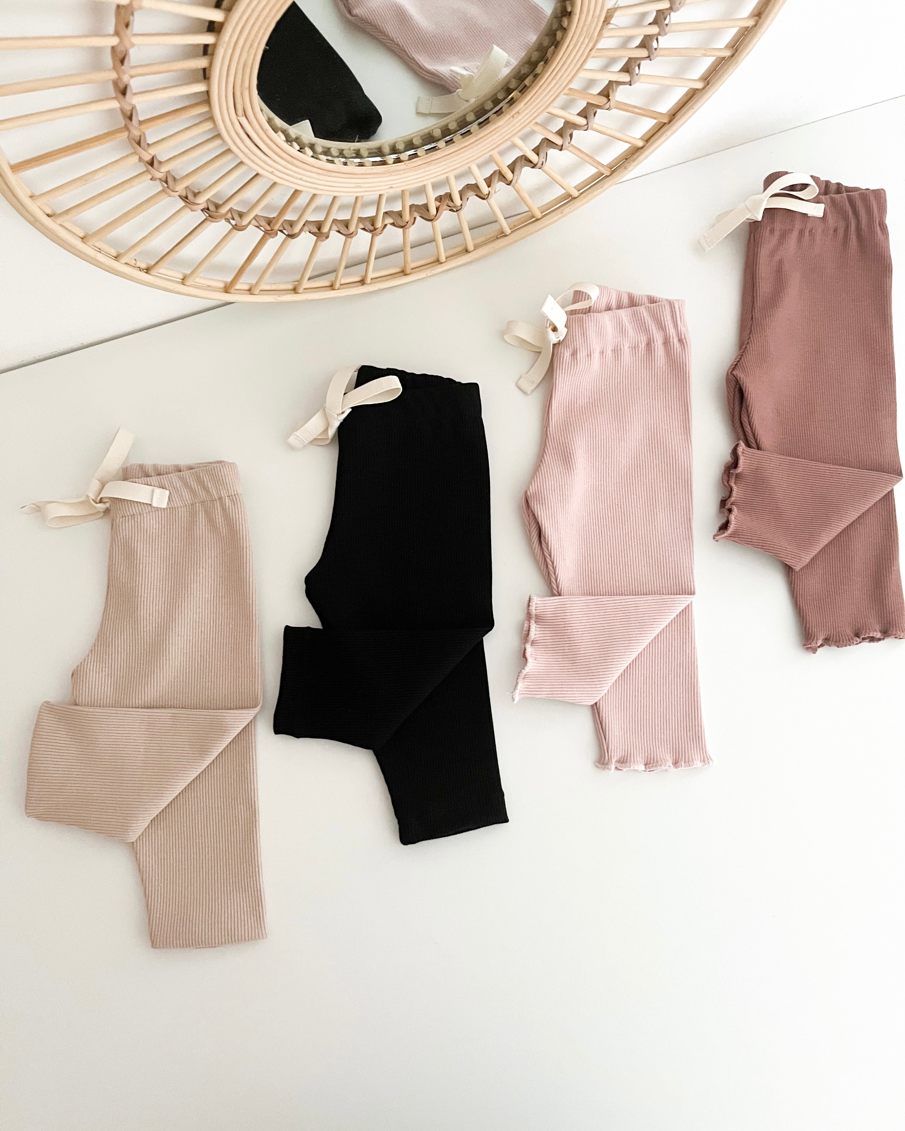 Rebraste pajkice (več barv)