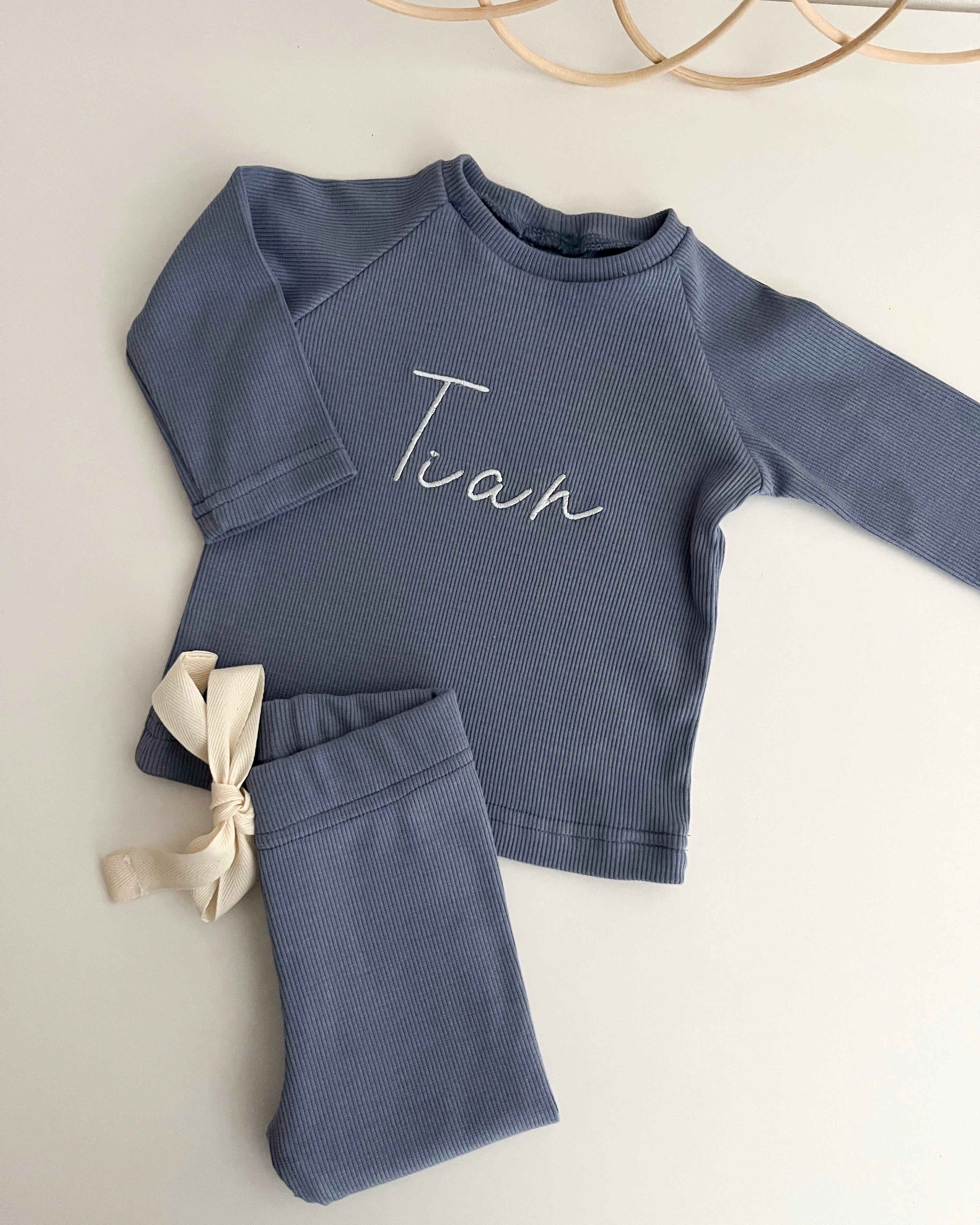 PERSONALIZIRAN set - majica in pajkice (več barv)