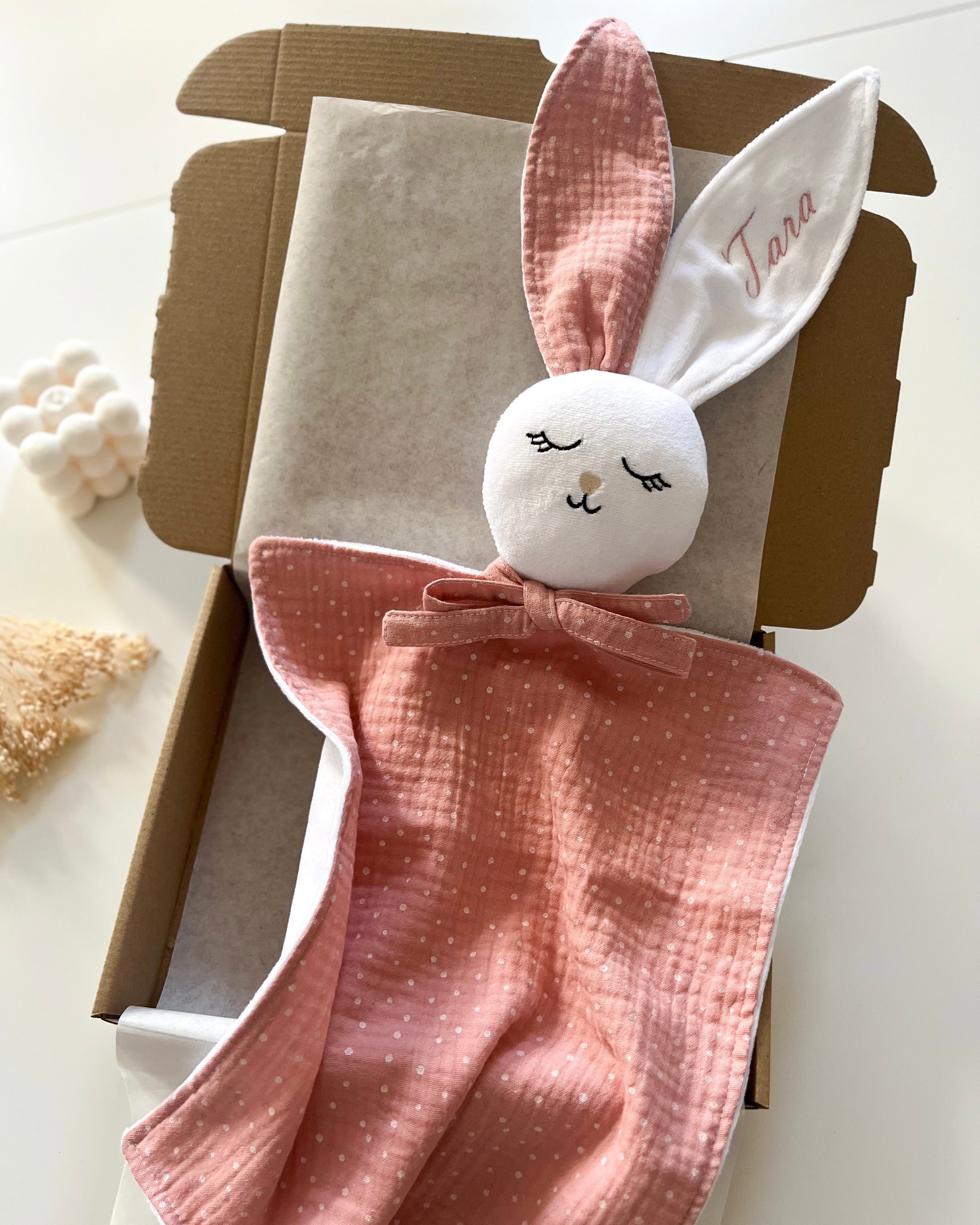 Moja prva ninica - roza s pikicami