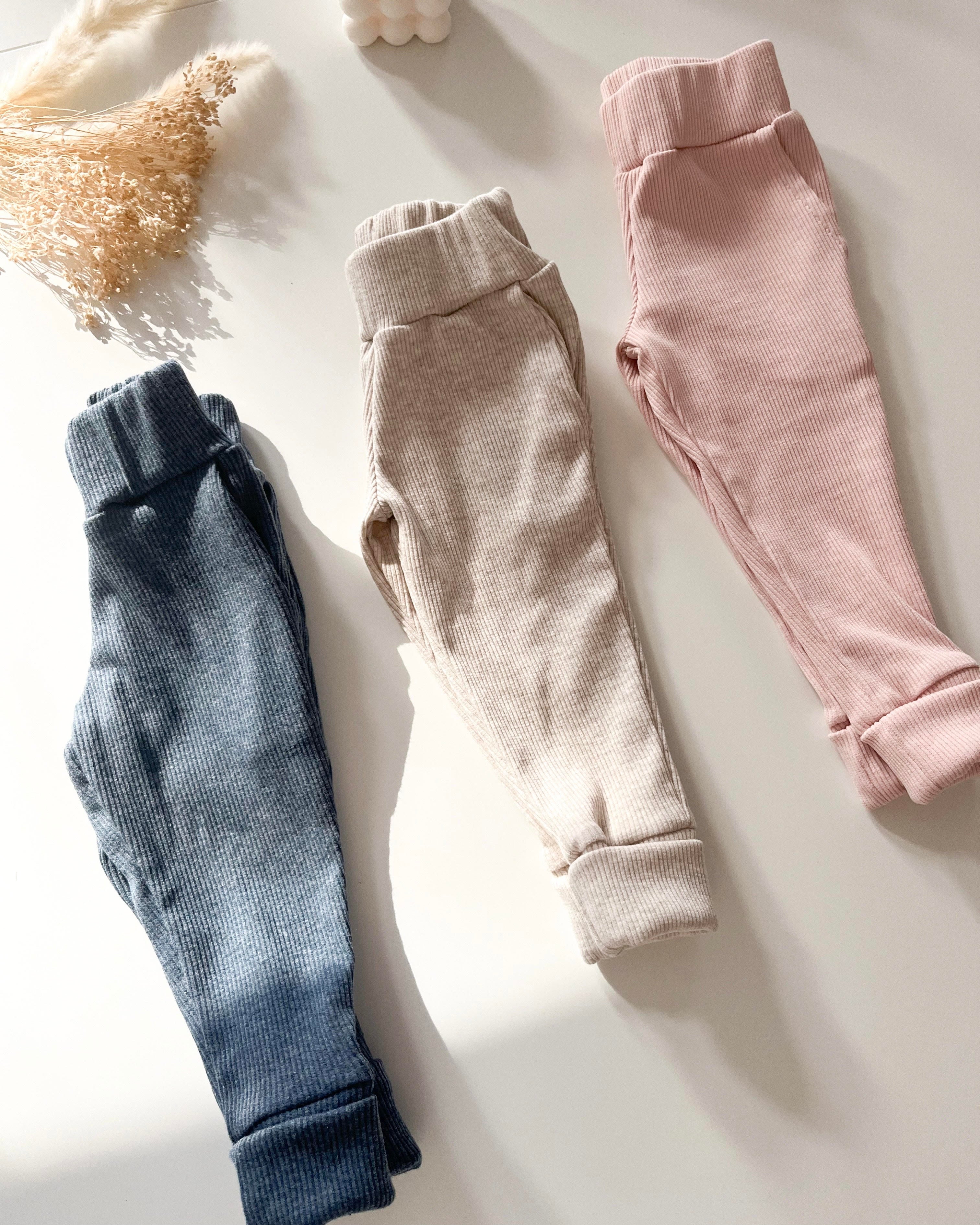 Rebraste hlače GROW WITH ME -  (več barv)